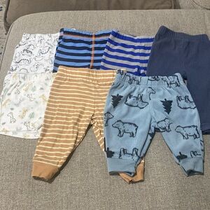 Seven pairs of bottoms off 0 to 3 months different brands